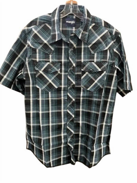 Wrangler - Men's Plaid Short Sleeve Shirt