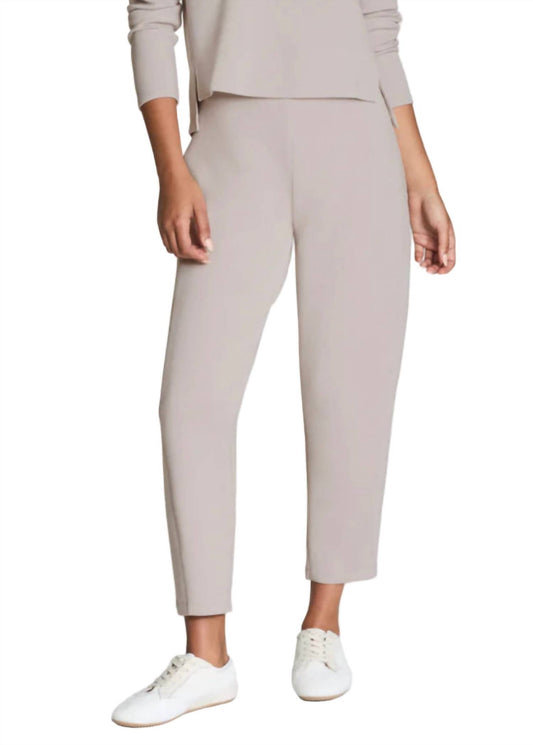 Spanx - Barrel Leg Pant