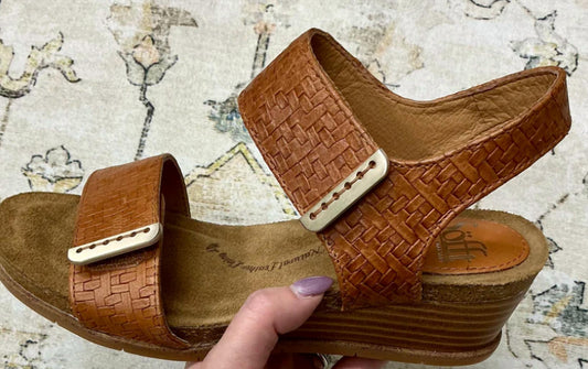 Sofft - Women's Verdi Ii Luggage Woven Classic Italian Leather Wedge Sandals