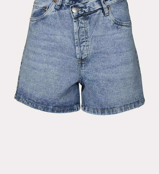CRISS CROSS HIGH-WAISTED DENIM SHORT