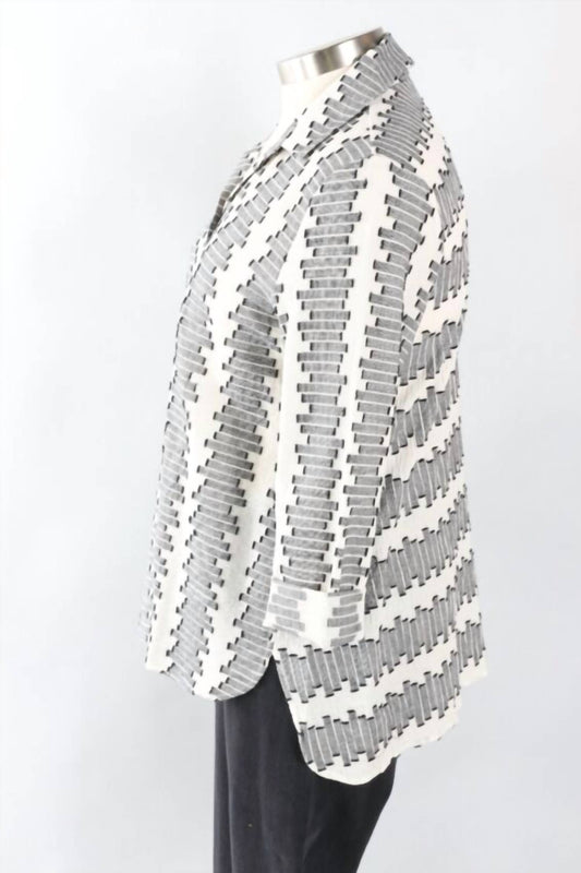 Habitat - Women's Wrap Around Shirt