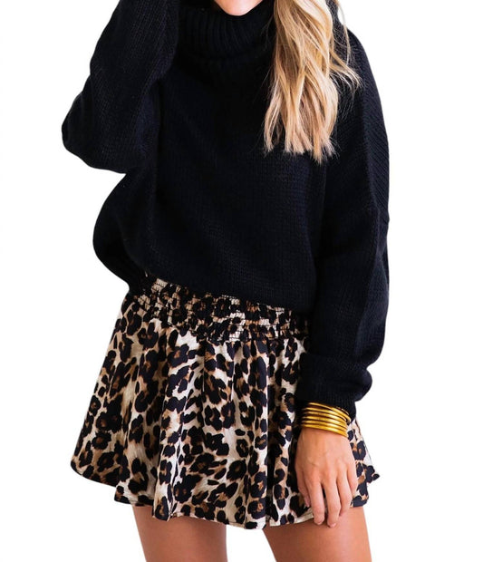 Karlie - LEOPARD SMOCKED SKORT