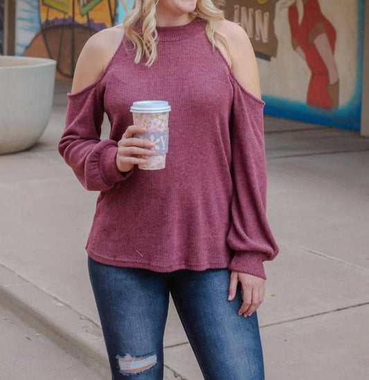 Gilli - Cold Shoulder Top