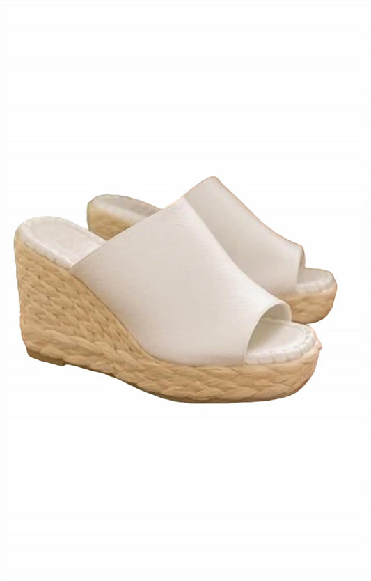 Oasis Society - Women's Complete Perfection Slip On Wedges