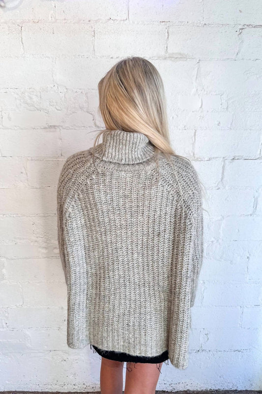 Nia - Jennie Sweater