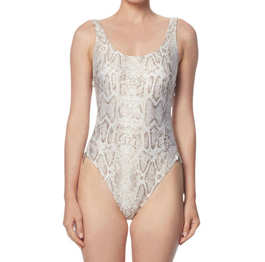 Carmen Marc Valvo - Classic Zipper One Piece Swimsuit