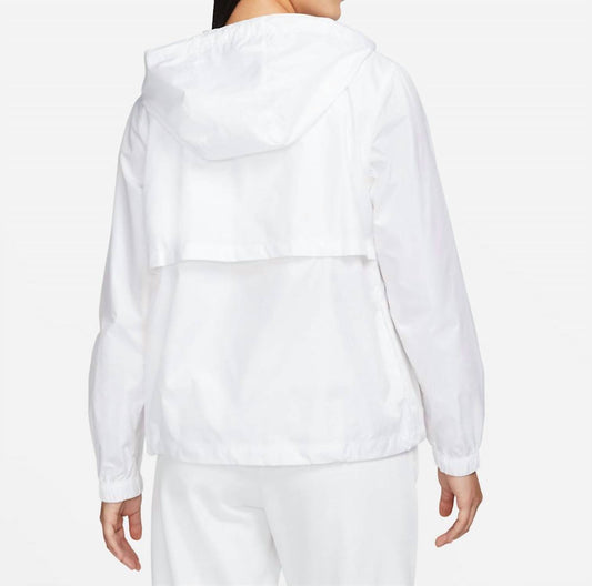 Nike - Women's Sportswear Essential Repel Jacket