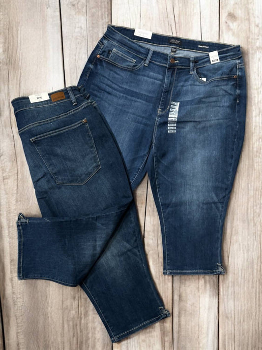 Judy Blue - Women's Mid Rise Skinny Fit Capri Jeans - Plus Size