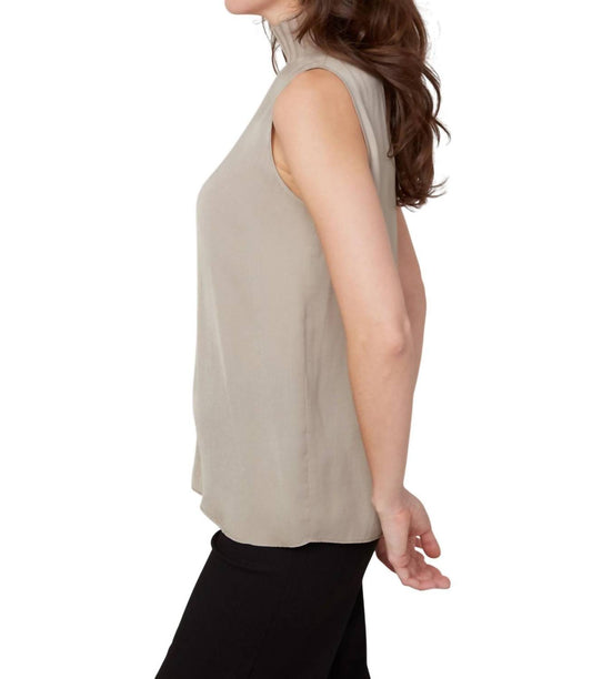 Renuar - Sleeveless Turtleneck Blouse