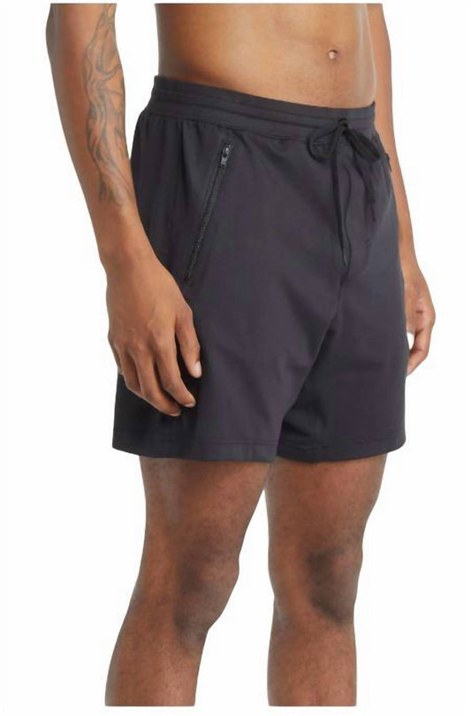 Men Conquer Reform Short