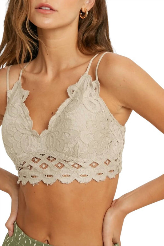 Wishlist - Scallop Lace Cross Back Bralette