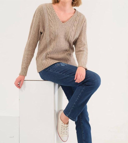 Dolcezza - Embellished V-neck Sweater