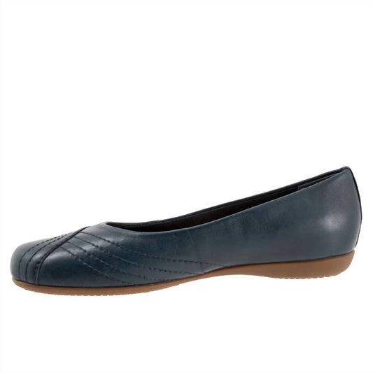 Trotters - Women's Sasha Slip-on Shoes
