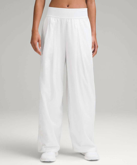 Lululemon - Lightweight Tennis Mid-Rise Track Pant