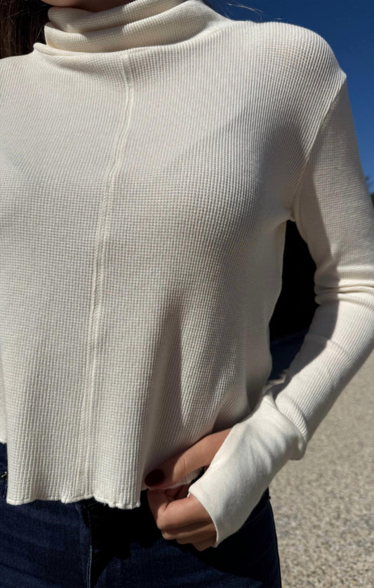 Bobi - Turtleneck Long Sleeve Top With Thumb Holes