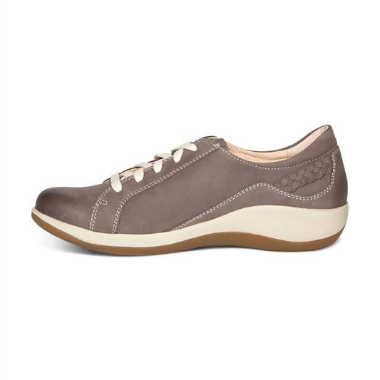 Aetrex - Women's Dana Lace Up Oxford Casual Sneaker