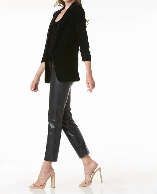 Tart Collections - Kia Blazer