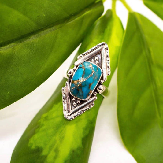 Baizaar - Women's Decorated Point Ring