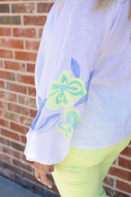 Charlie B - Women's Anise Embroidered Top