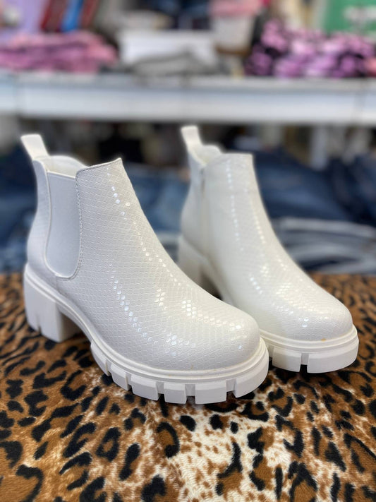 Olem - Women's Camden Classic Bootie