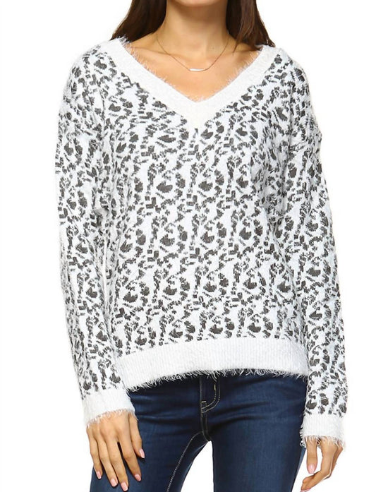 White Mark - Women's Leopard Sweater