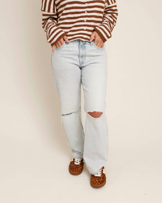 Pistola - Lexi Mid Rise Bowed Straight Jean