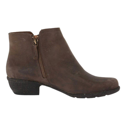 Clarks - Women's Willrose Frost Ankle Boots