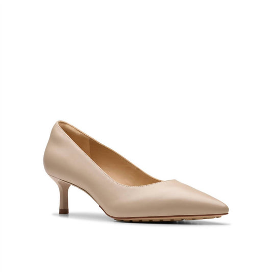 Clarks - Women's Adela Court Pump