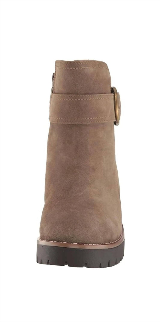 Blondo - Women's Waterproof Dagger Fashion Boot