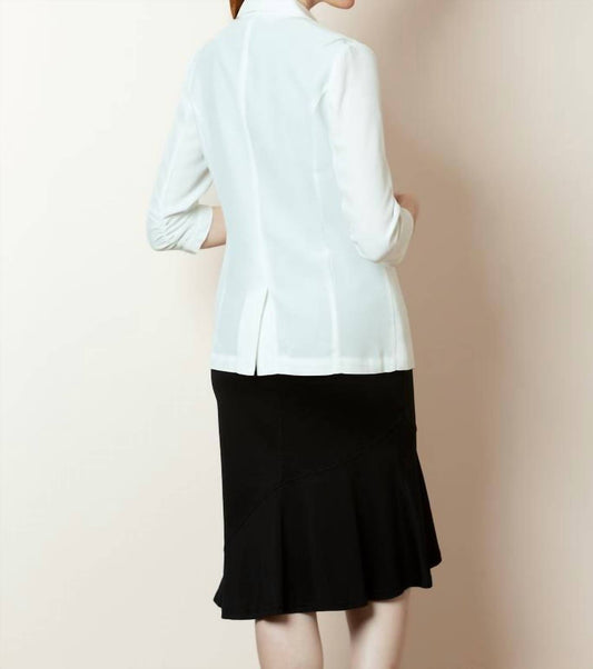 Jessie Liu - Ruched Sleeve Blazer
