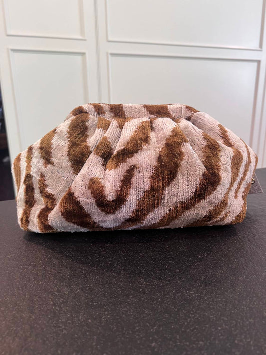 Wolf & Willa - tiger print clutch