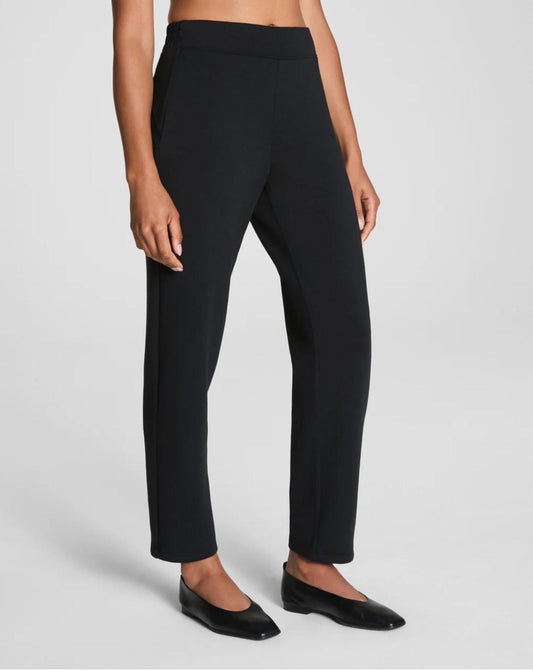 Spanx - Airessential Slim Straight Pant