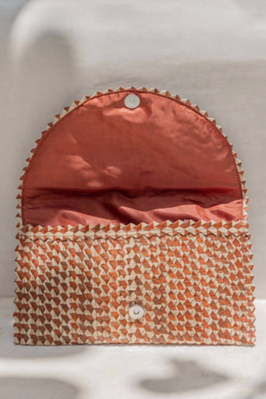 Village Thrive - Women's Rattan Clutch