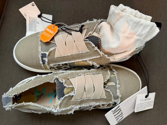 Myra - Women's Canvas sneakers