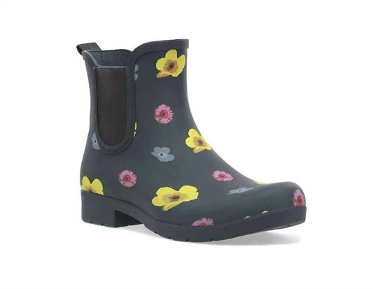 Chooka - Women Flower Print Rubber Pull On Waterproof Chelsea Rain Boots