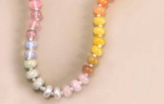 Josslyn By Wall To Wall - Women's Natural Agate Glass Semi-precious Bead Necklace