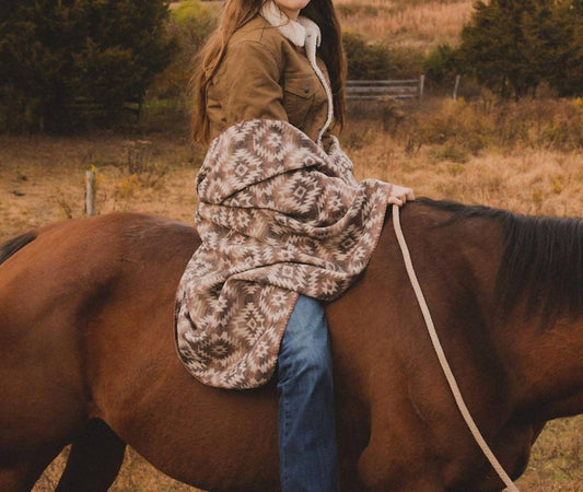 Hiend Accents - Mesa Wool Blend Blanket