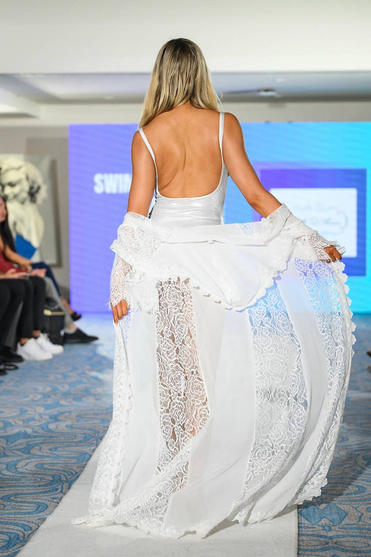 Belle D'Amour - Enchanted Lace Robe