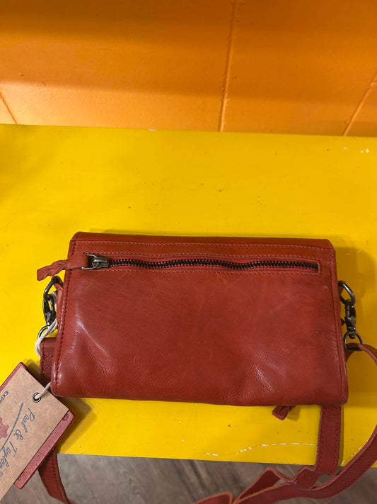 Paul & Taylor - Women's Crossbody Bag