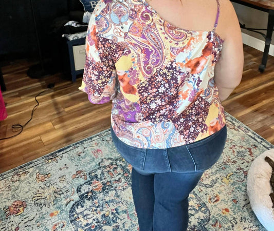 Andree By Unit - One Shoulder Dolman Sleeve Top