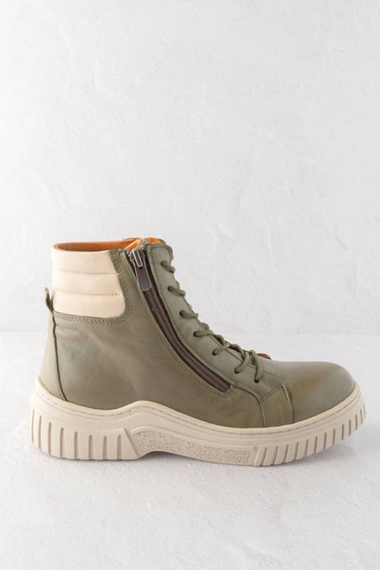 Gelato - Women's Tenor Lace Up Boots