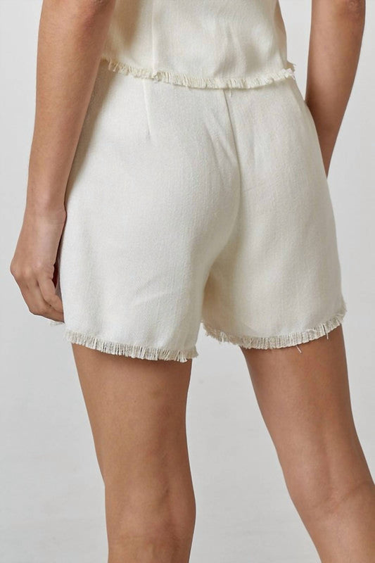 Lalavon - Effortless Chic Frayed Hem Linen Shorts