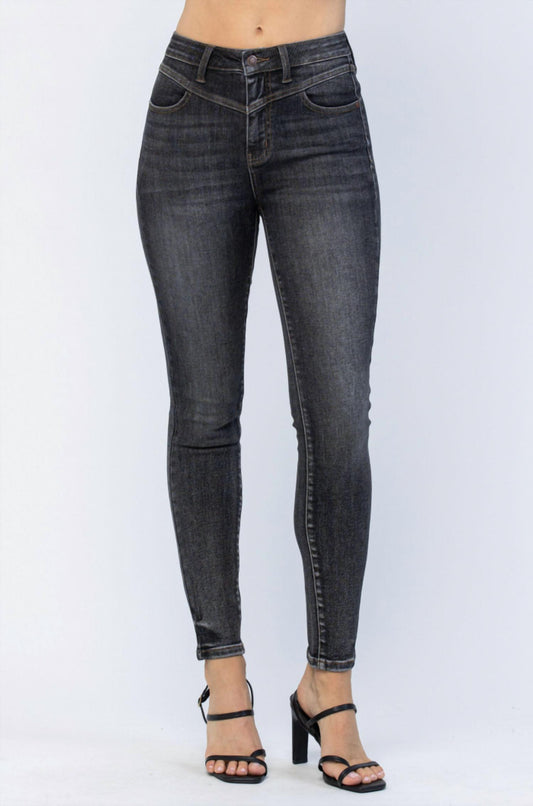 Judy Blue - Yoke Skinny Jeans