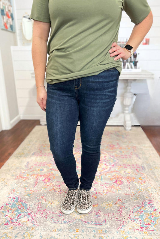 Judy Blue - Hi-Waist Dark Wash Skinny Jeans