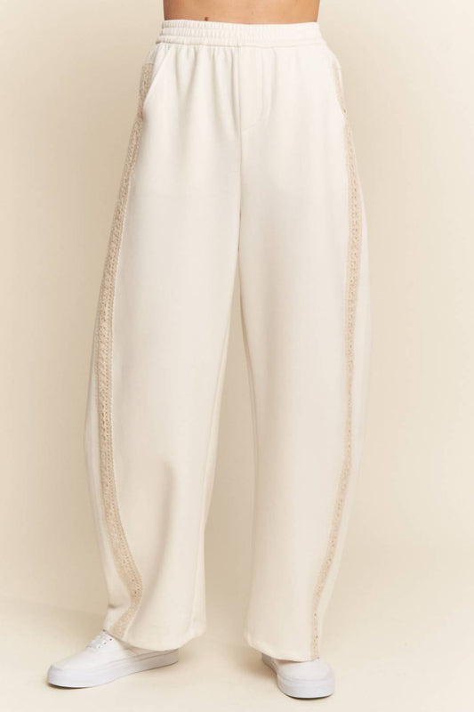 J.Nna - Crochet Barrel Sweatpants