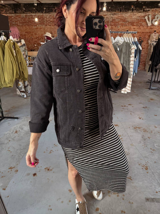 Veveret - Women's Oversized Denim Jacket