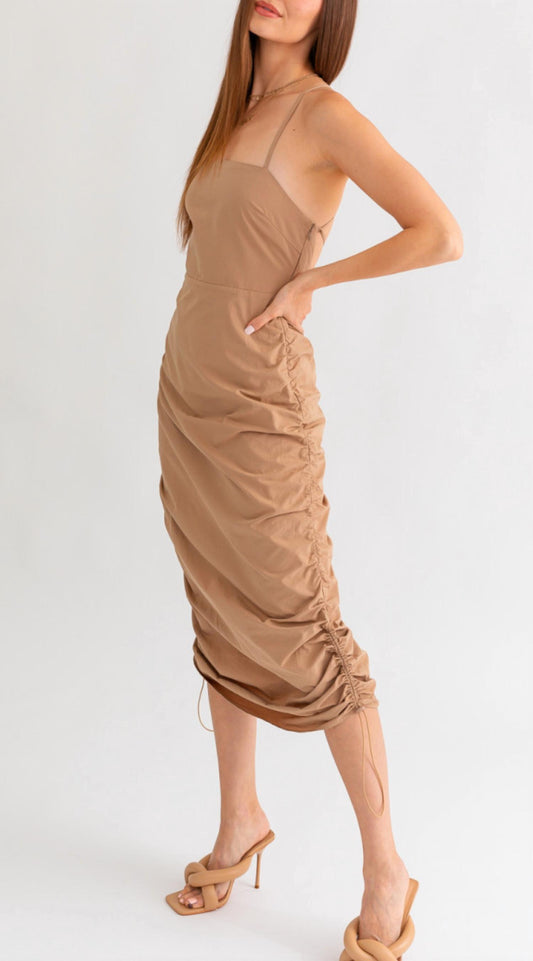 Le Lis - Sleeveless Ruching Tie Back Midi Dress