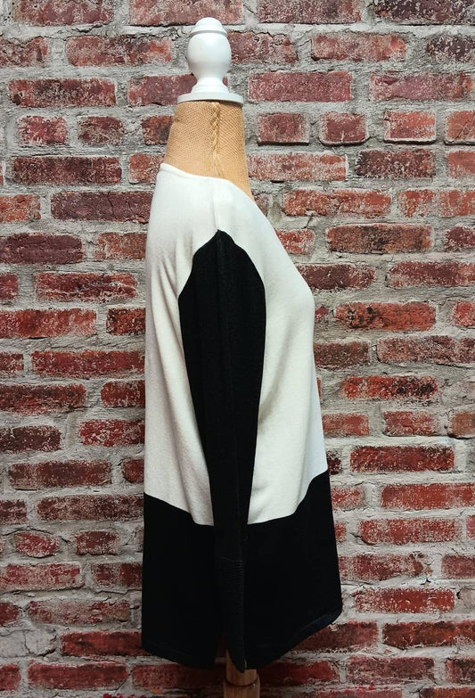 Multiples - Women's Color Block Light Knit Top