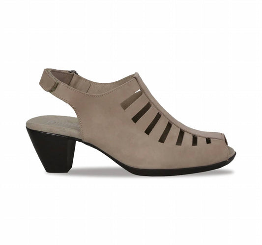 Munro - Women's Abby Slingback Sandal