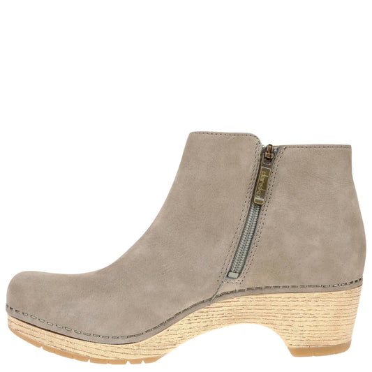 Dansko - Women's Lizanne Ankle Boot